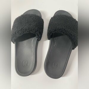 lululemon athletica Cozy Black Slides